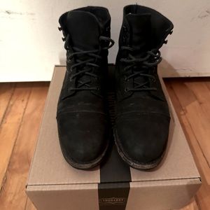 Men’s 9.5 Thursday Boots Captain